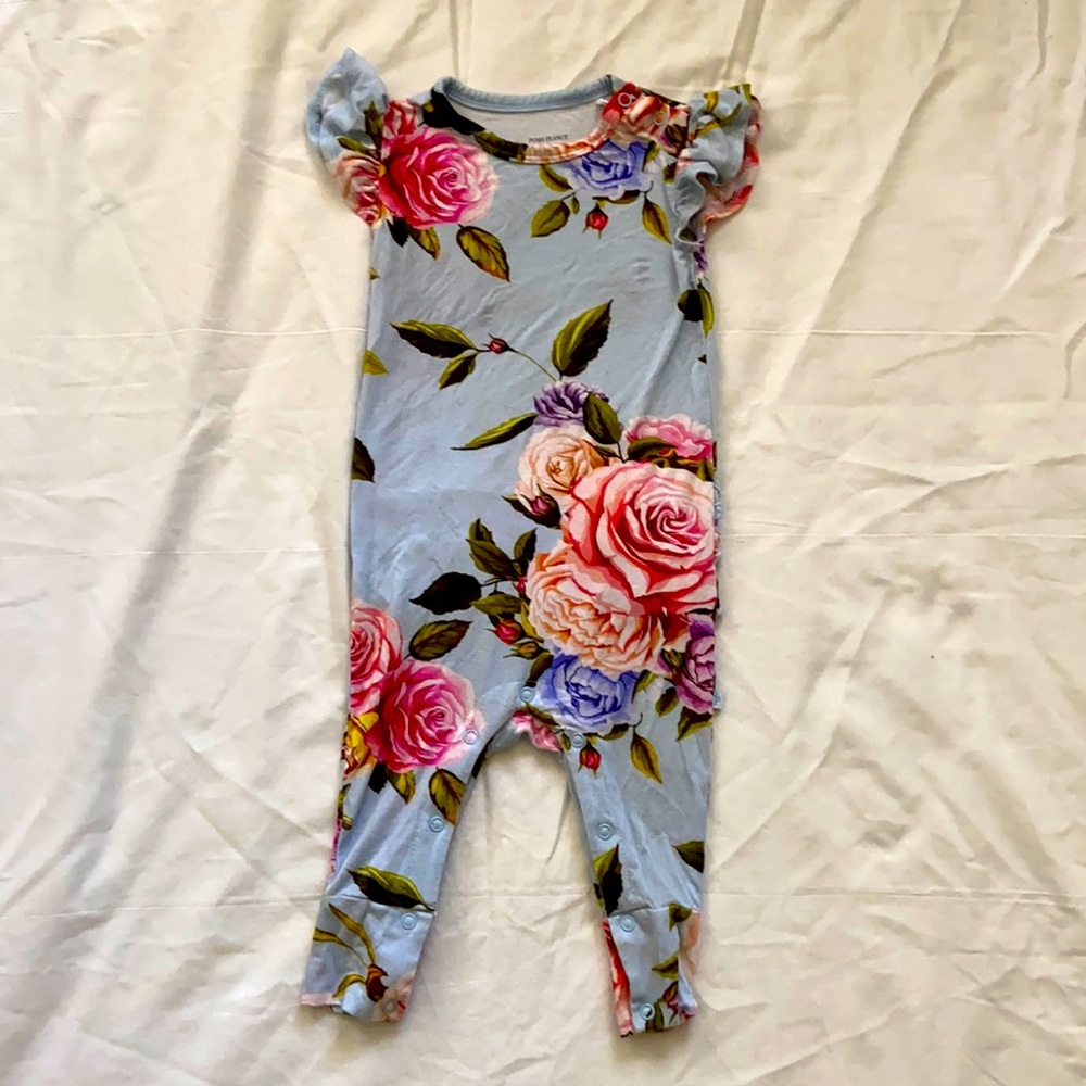 ⭐️ Posh Peanut Country Rose 9-12m Baby Romper ⭐️